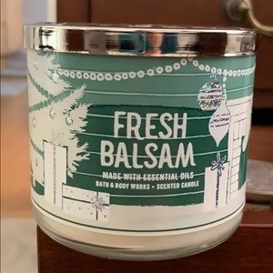 Bath & Body Works Fresh Balsam Candle 14.5 oz